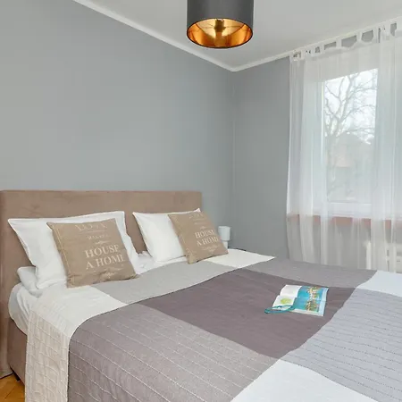 With Balcony 500 M From The Beach By Renters Apartamento Gdansk